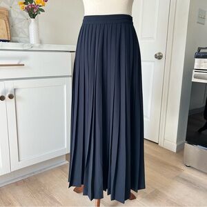 Pleated Black High-Waisted Preppy Academia Casual Lined Maxi Skirt